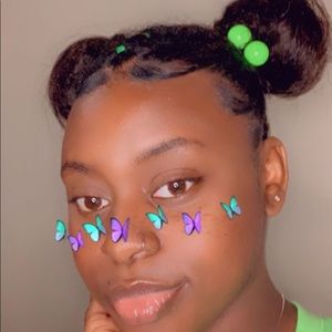 Meet your Posher, Zinaya